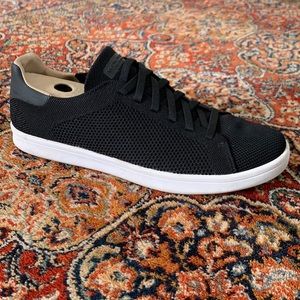 Size 12 Mark Nelson Auto-Lace Smart Sneakers